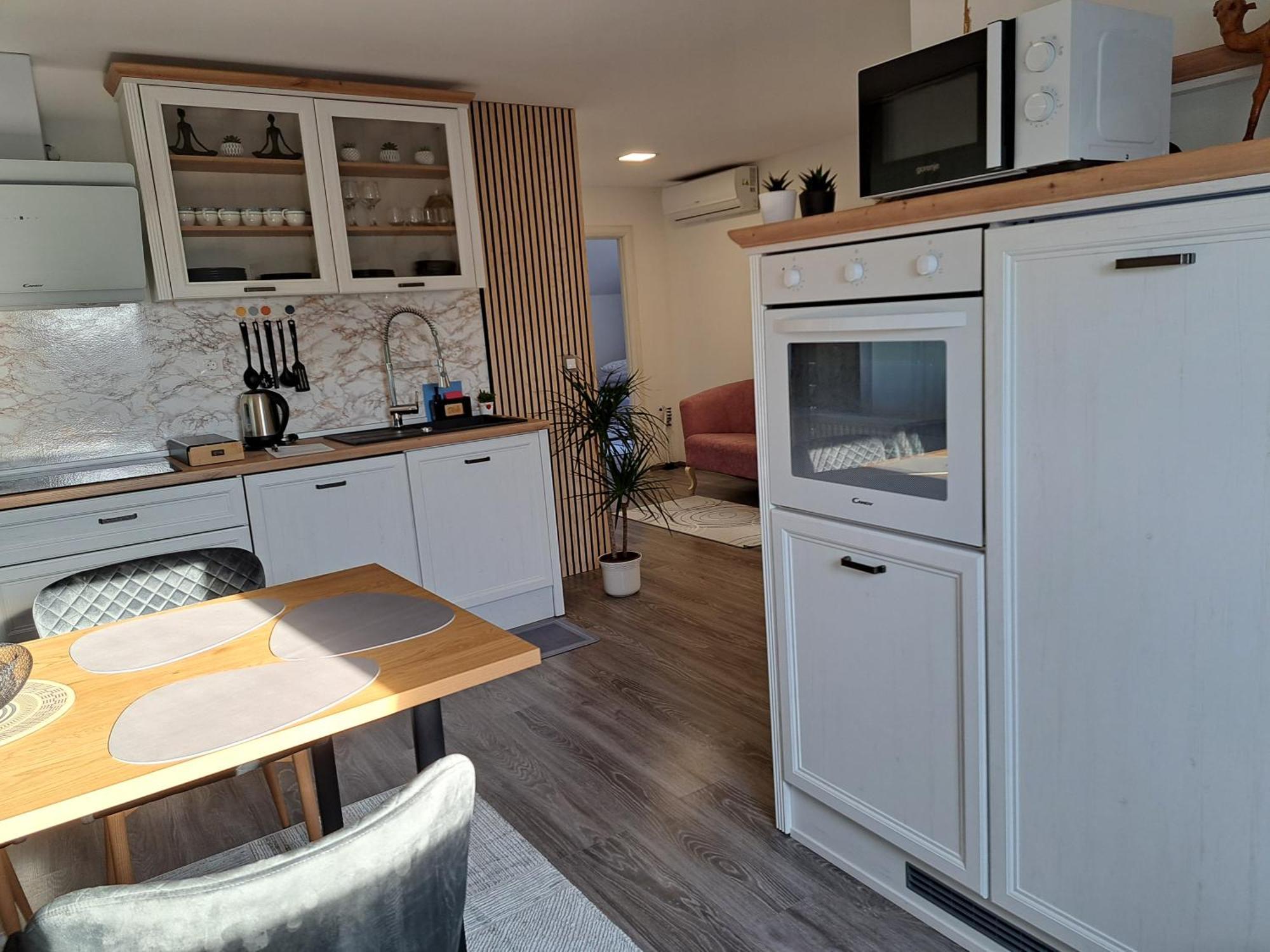 Apartmani Habibi Jalzabet 外观 照片
